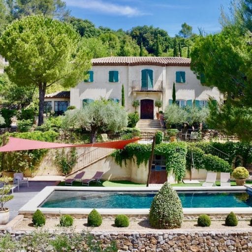 un séjour idyllique à la Bastide des Servieres. Location d'exception en Occitanie.