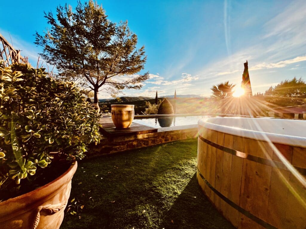 Jacuzzi esprit spa nordique, bain à remous